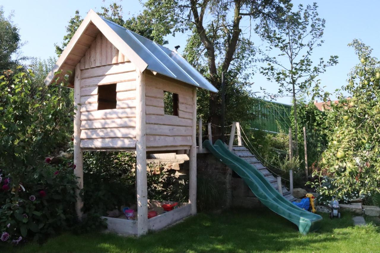 Penzion-apartmán Souček Jindrichuv Hradec Exterior foto