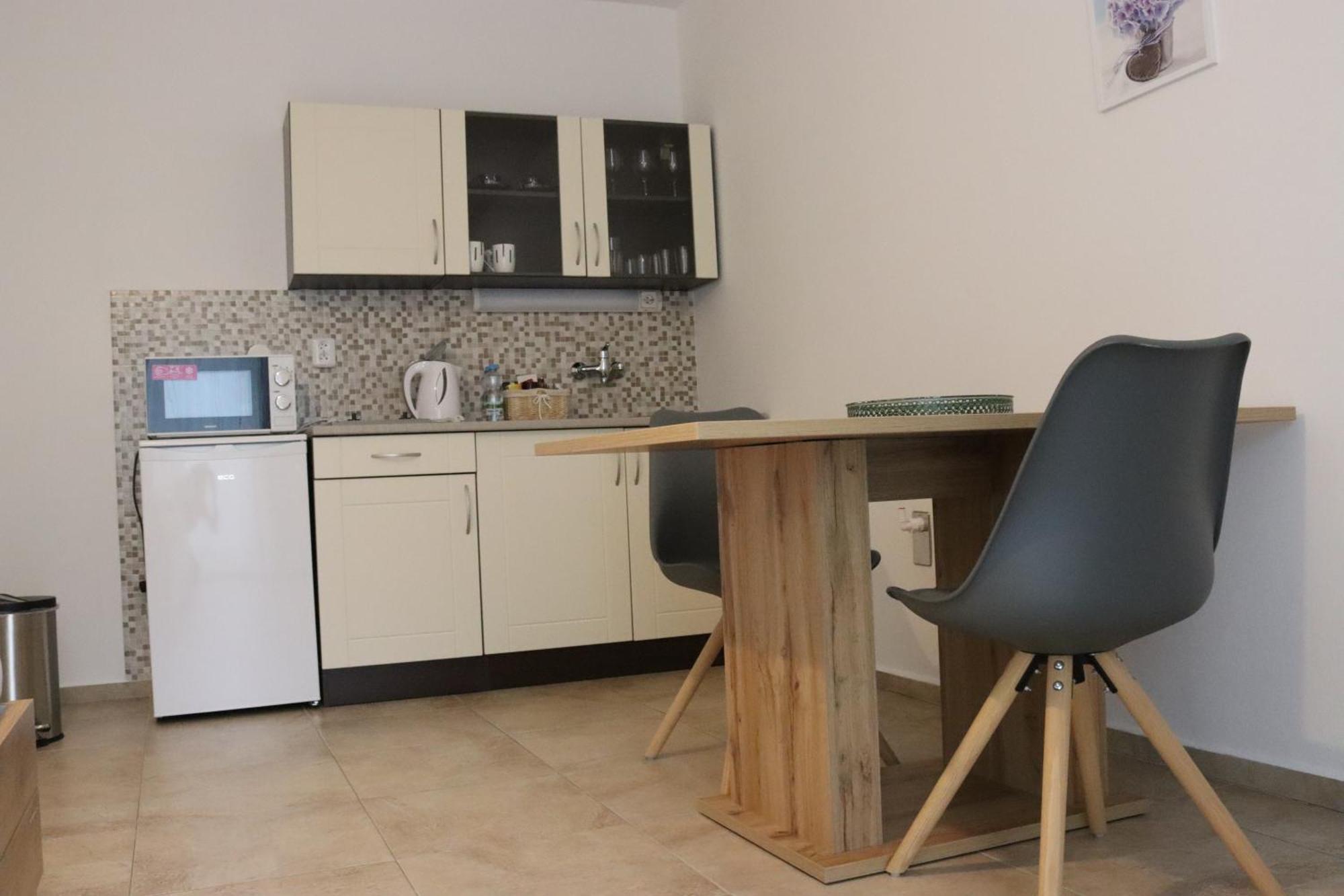 Penzion-apartmán Souček Jindrichuv Hradec Exterior foto