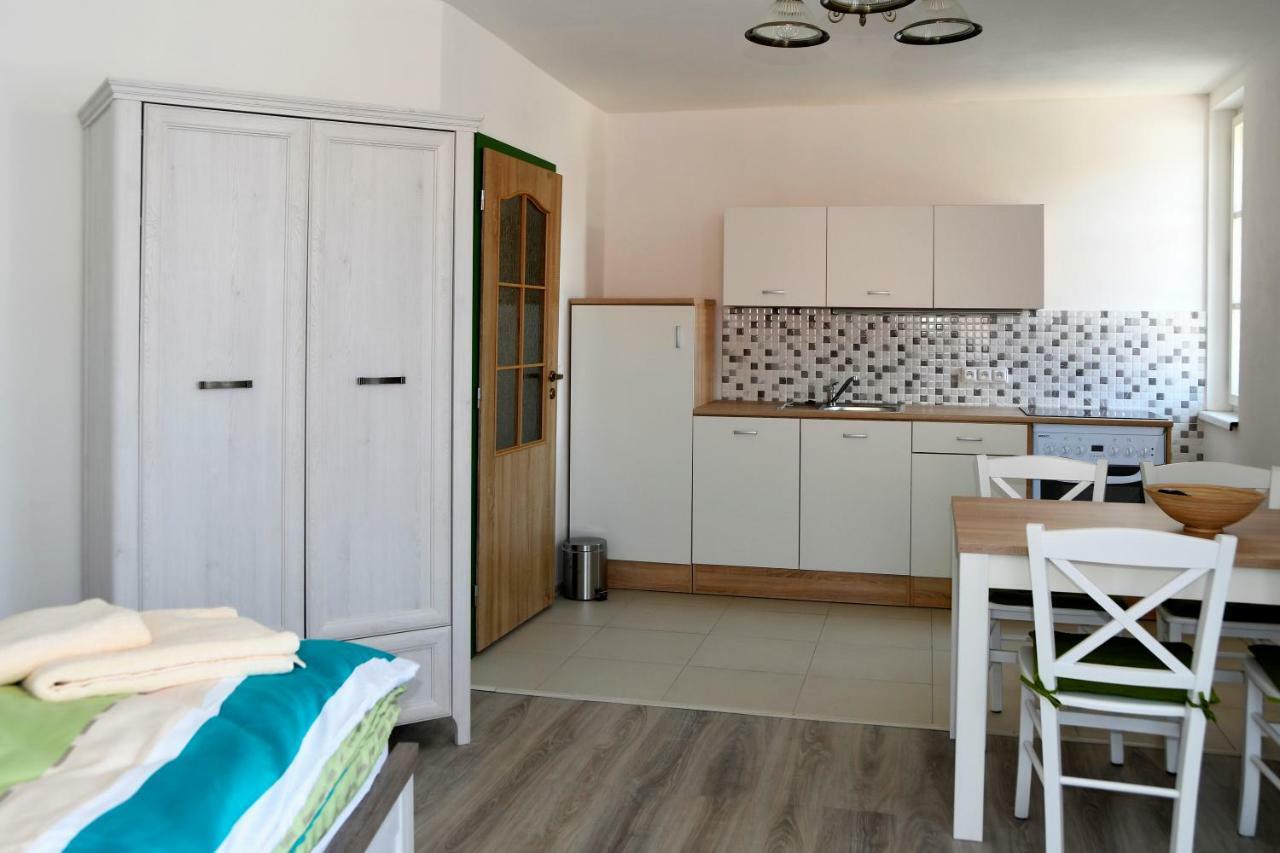 Penzion-apartmán Souček Jindrichuv Hradec Exterior foto