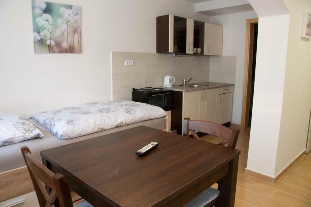 Penzion-apartmán Souček Jindrichuv Hradec Exterior foto